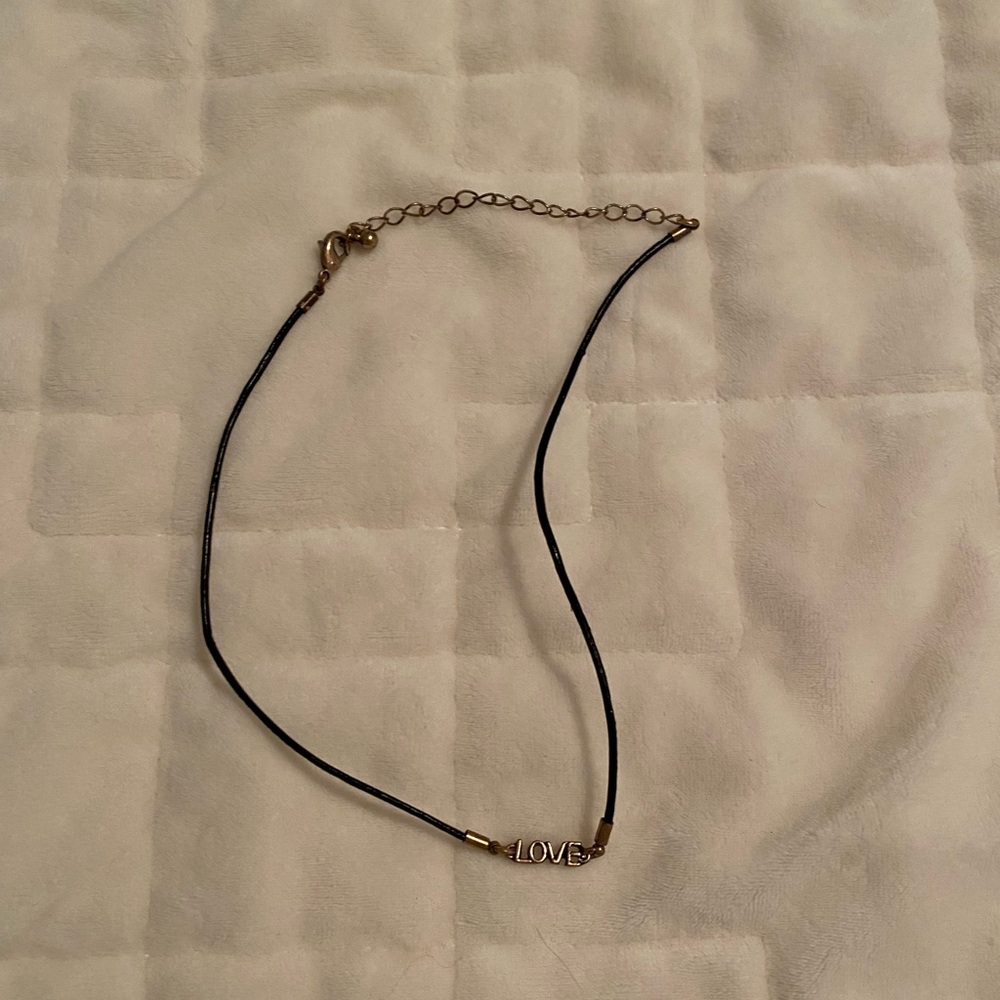 ACCESSORIES - Picture 2 of 9